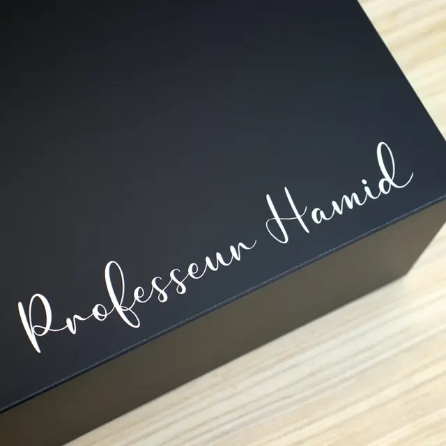 boîte cadeau noire personnalisée
